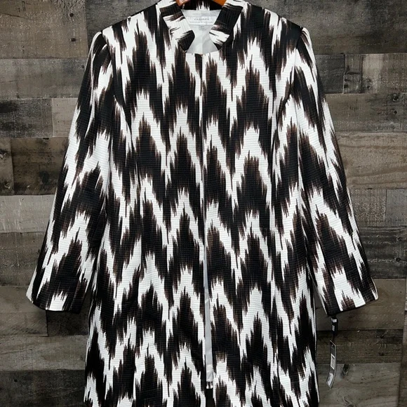 TAHARI New jacket! - Picture 3 of 8